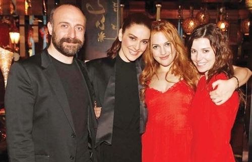 Meryem Uzerli'den Halit Ergenç'e aşk itirafı mı?