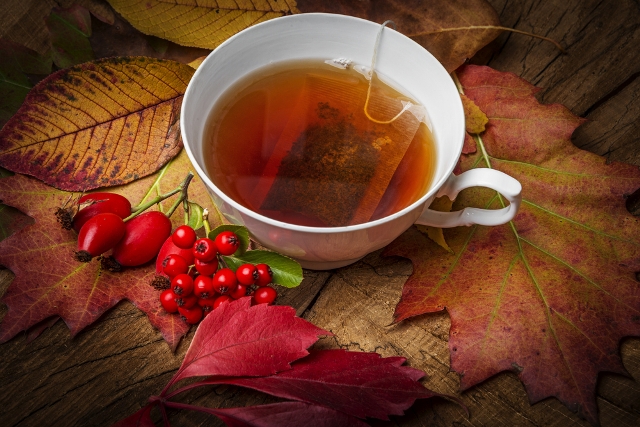 Kuşburnu çayı soğuk algınlığından korunmaya yardımcı oluyor