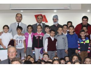 "Cömertlik" konulu tiyatro sahne aldı