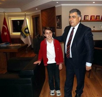 Küçük projeye Özgüven’den destek