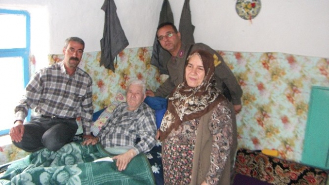 Jandarmadan Yaşlılara Ziyaret