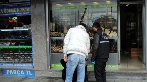4 Gürcü İstanbul'da kuyumcu soydu