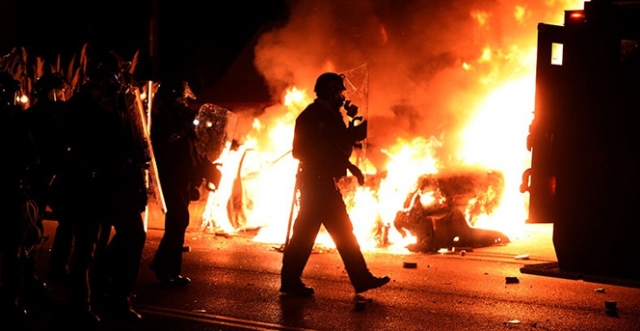 Ferguson'da gösteriler devam ediyor