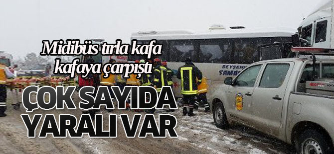 Kent Ormanları önünde kaza:  YARALILAR VAR