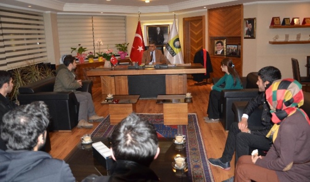 Öğrencilerden Özgüven'e Ziyaret