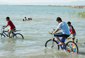 Göl'de yüzme sezonu açıldı