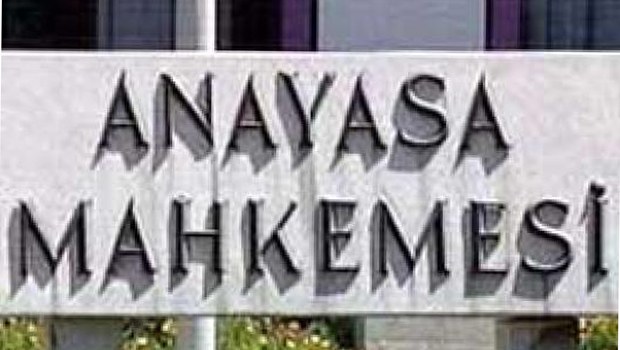 AYM CHP'yi faka bastırdı!