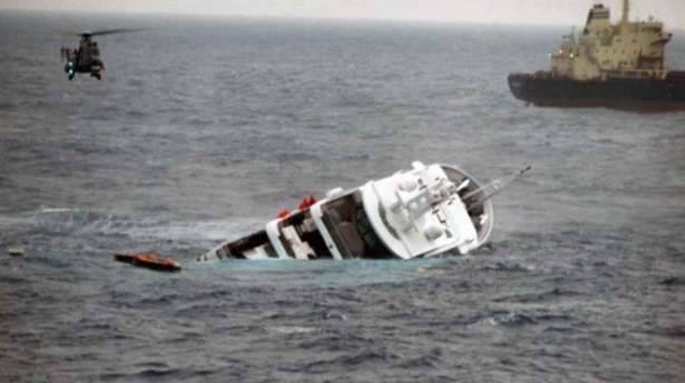 Kaçakları taşıyan tekne battı: 70 ölü