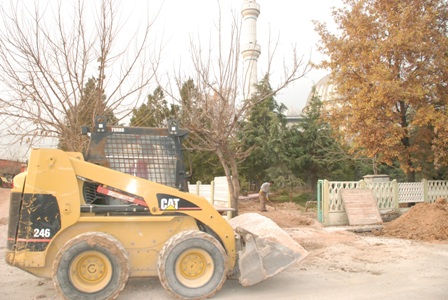 Cami bahçelerinde düzenleme