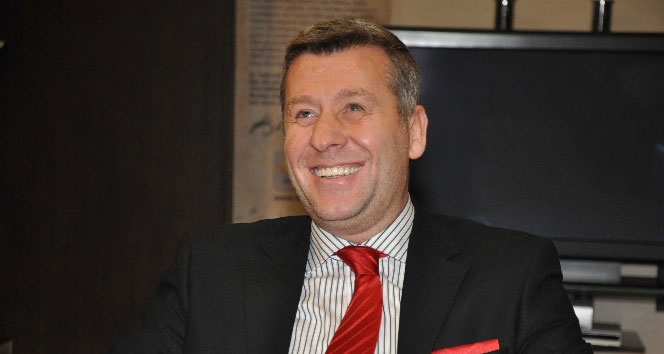 Metin Şentürk siyasete soyunuyor