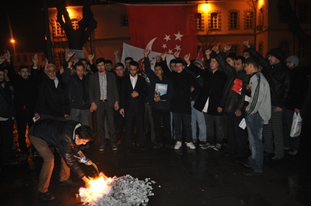 Dindar bir nesil yetiştirmeliyiz