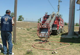 İtfaiye aracı merdiveni kırıldı 1 işçi öldü