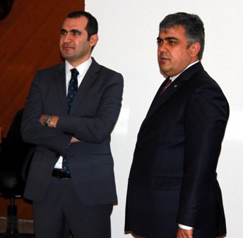 Eğitim seminerleri sürüyor