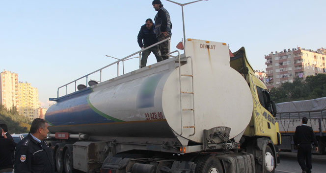 Kapanla durdurulan tankerden 970 kilo esrar çıktı