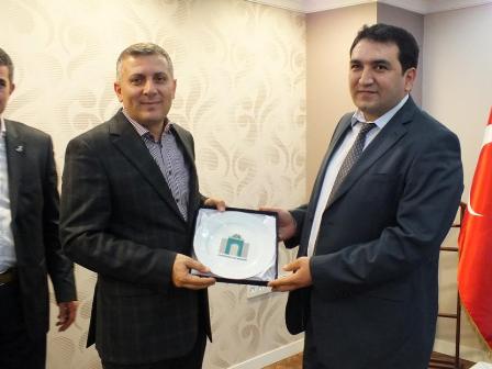 Arat'a en anlamlı ziyaret