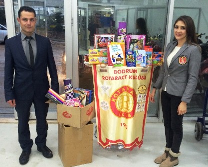 Yunaklı öğrencilere hediye