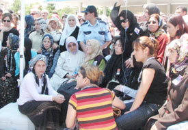 Binbaşı gözyaşlarıyla uğurlandı