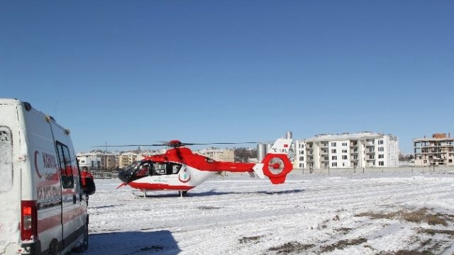 Kalp Krizi Geçiren Hastaya Hava Ambulansı