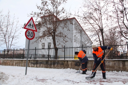 Kar yağışı nedeniyle okulları tatil olan iller?
