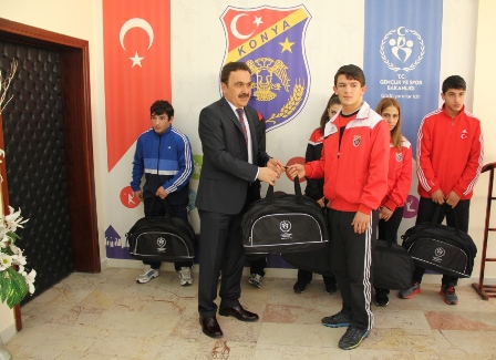 Judoculardan Ömer Ersöz’e ziyaret