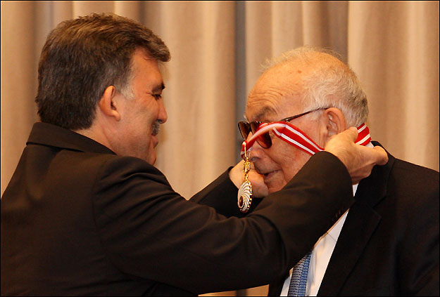 Yaşar Kemal çok yakında aramızda olmayacak!