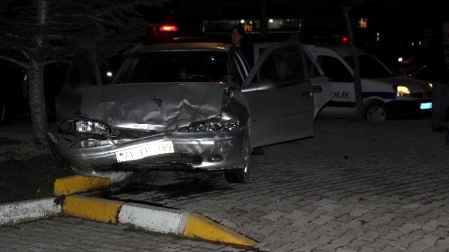 Konya'da Trafik Kazası: 2 Yaralı
