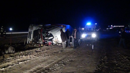 Sıkışan sürücüyü itfaiye kurtardı