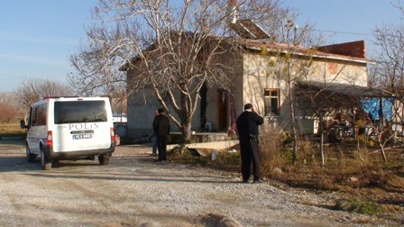 Yaşlı çift sobadan zehirlendi