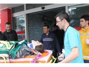 Samsun'da iki otomobil çarpıştı: 1 ölü, 7 yaralı