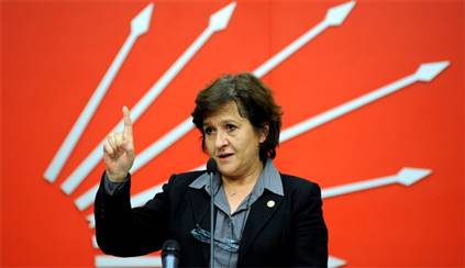 CHP bir sandalye daha azaldı!