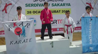 Karatede Şampiyon Enes Sad Beşbadem