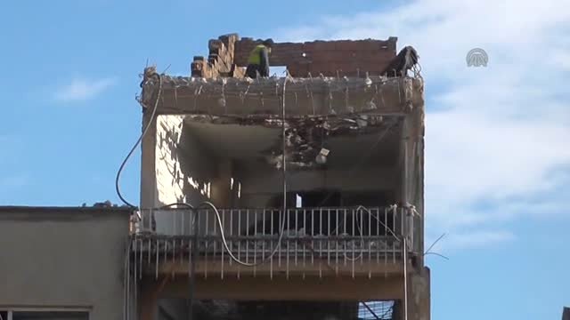 Konya'da Bina Yıkarken Ölüme Meydan Okudular