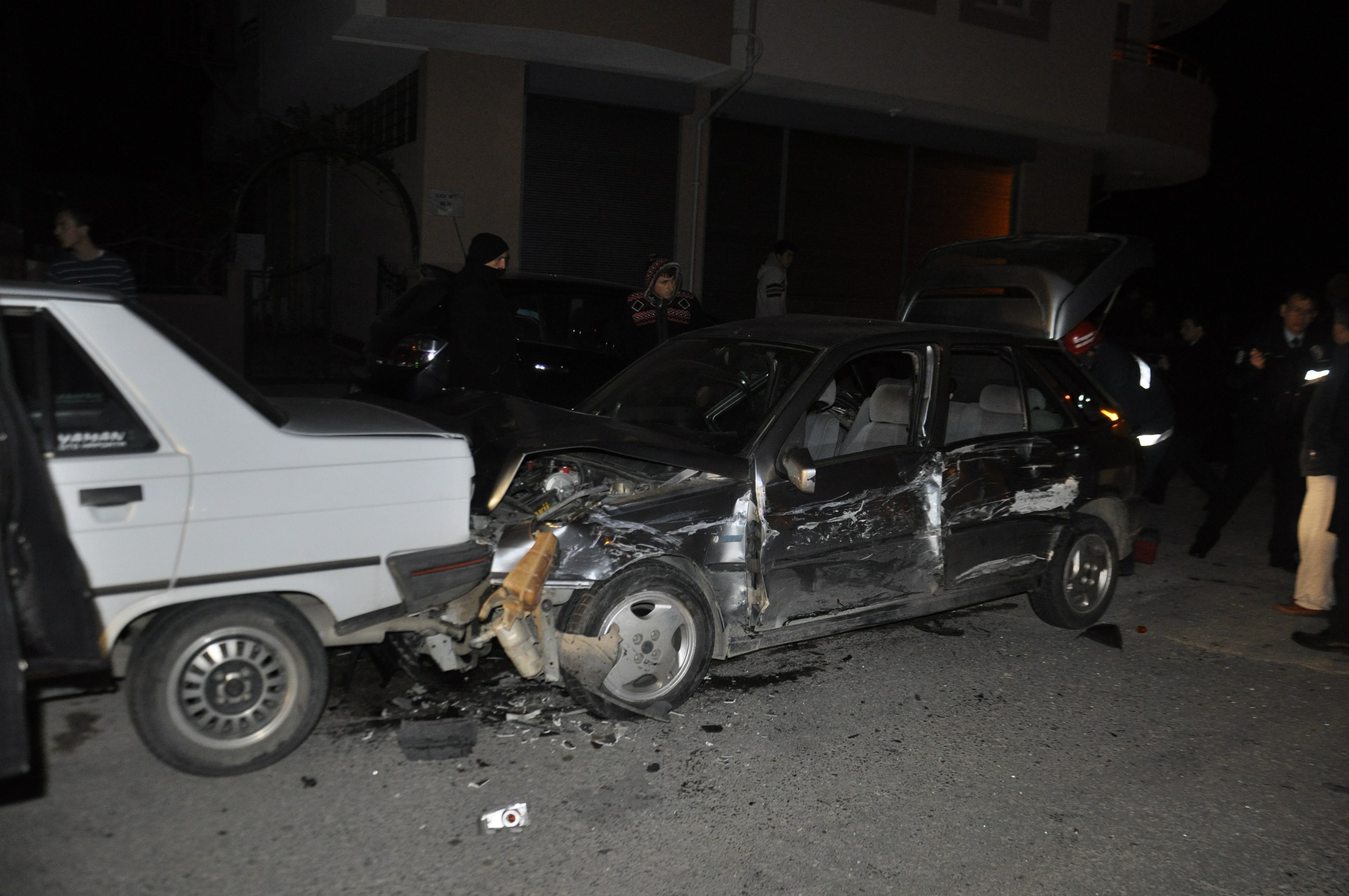 Konya'da Zincirleme Trafik Kazası: 4 Yaralı