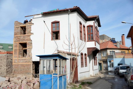 Sarıgüzel evi restore ediliyor