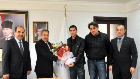 Tarık Buğra'dan Akkaya'ya ziyaret