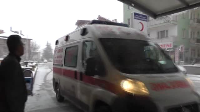 Otomobille kamyon çarpıştı: 2 yaralı