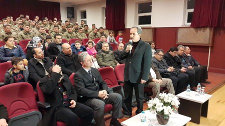 Mehmetçik kavuk sende ile coştu