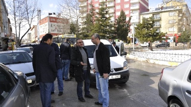 Konya'da Bıçakla Yaralama