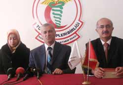 Umudumuzu ve paramızı sömürdüler