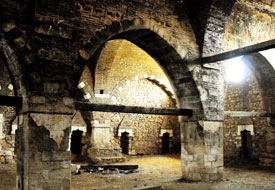Lala Mustafa Paşa Hanı ilgi bekliyor