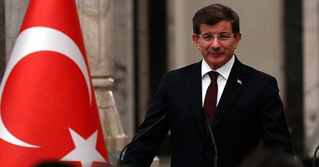 Başbakan Davutoğlu'ndan çiftçiye 2 milyar lira destek müjdesi