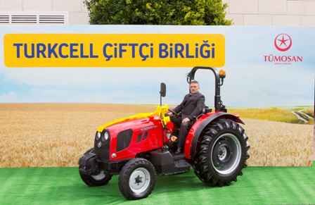 Turkcell’in traktör kazanan talihlisi Konya’da