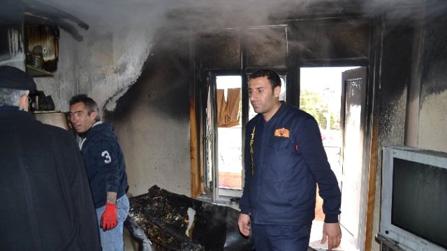 Konya'da İki Katlı Müstakil Evde Yangın