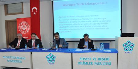 NEÜ'de konferans