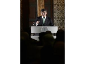 Karahisari Mushafı'nın tıpkı basımı tanıtıldı