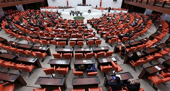 AK Parti'de 3 Dönem Kuralına Takılmayan 9 İsim Aday Olmadı