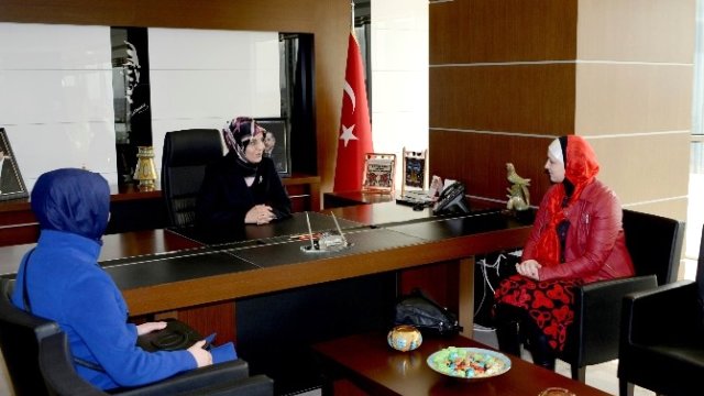 Boşnak Başkandan Toru'ya Ziyaret