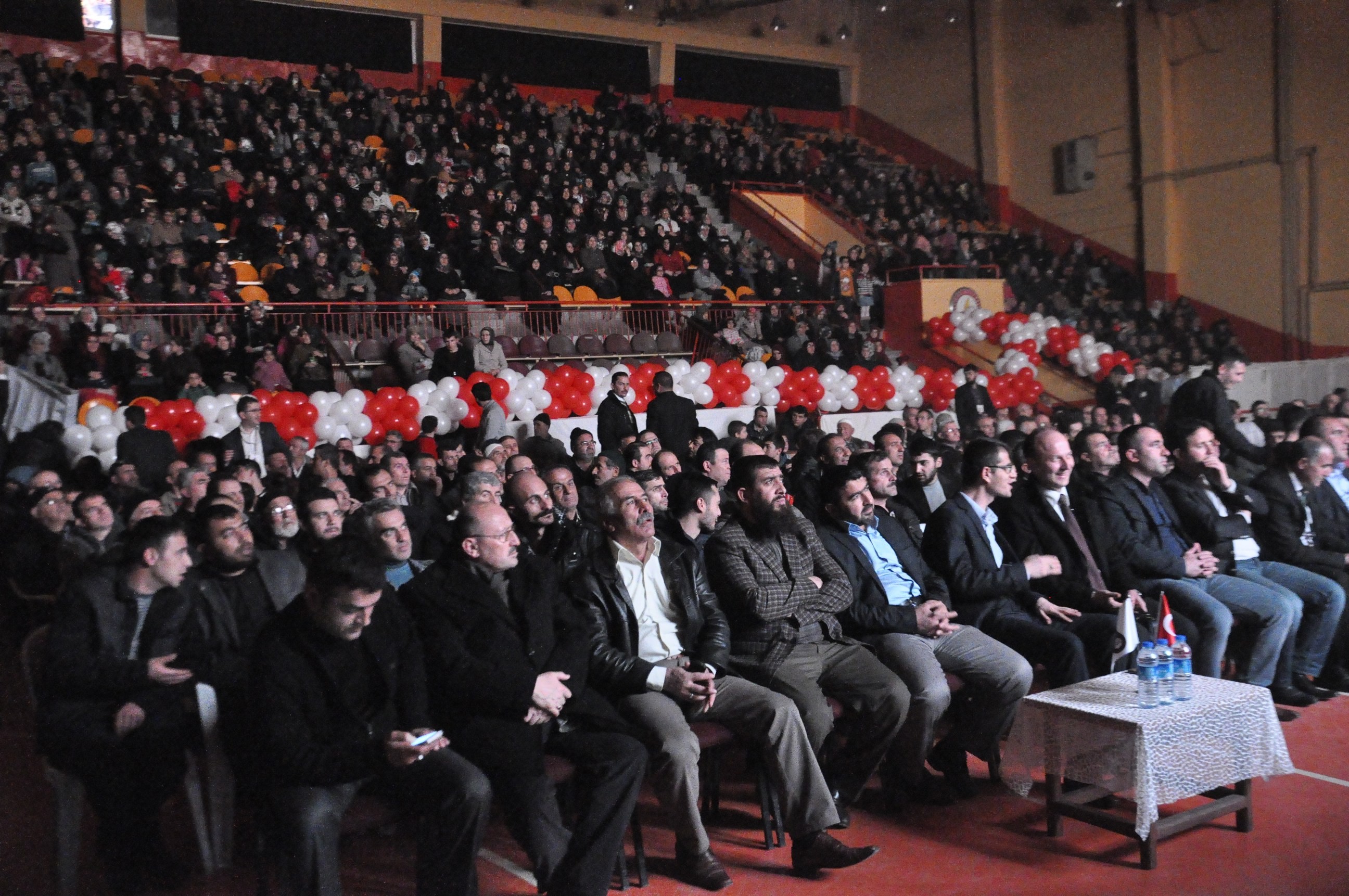 Muhabbet geceleri ilgi görüyor