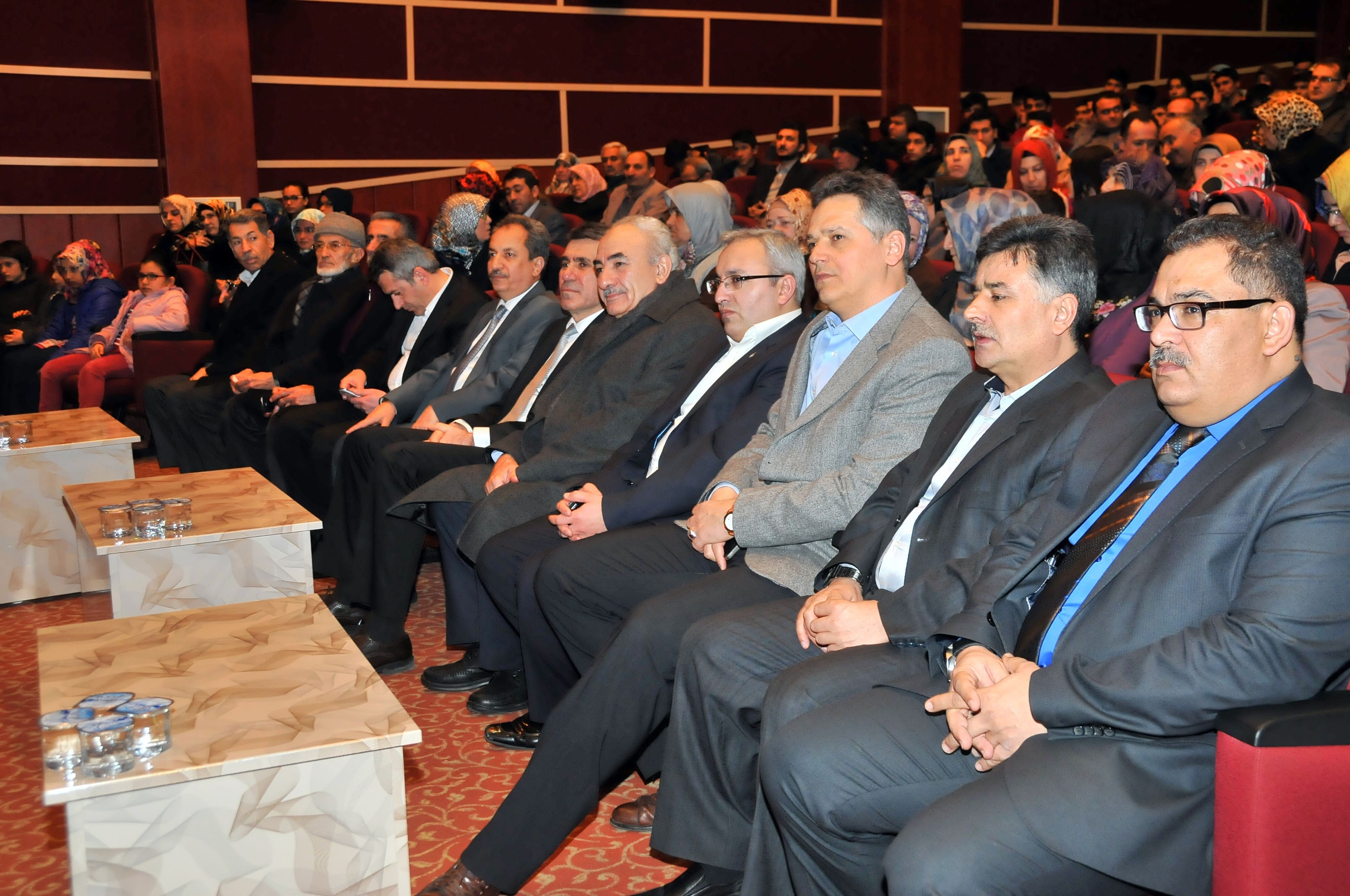 Akşehir�de Konferans