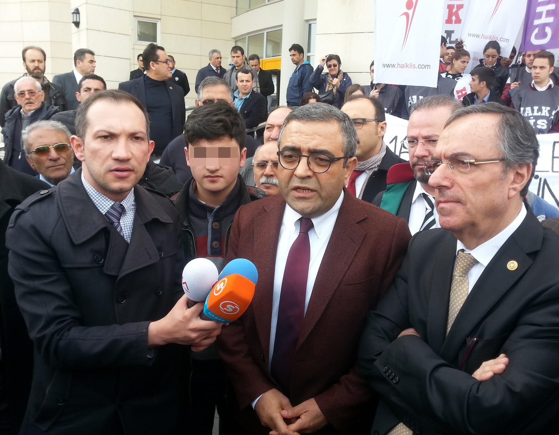 Liseli Gencin Hakaret Davası